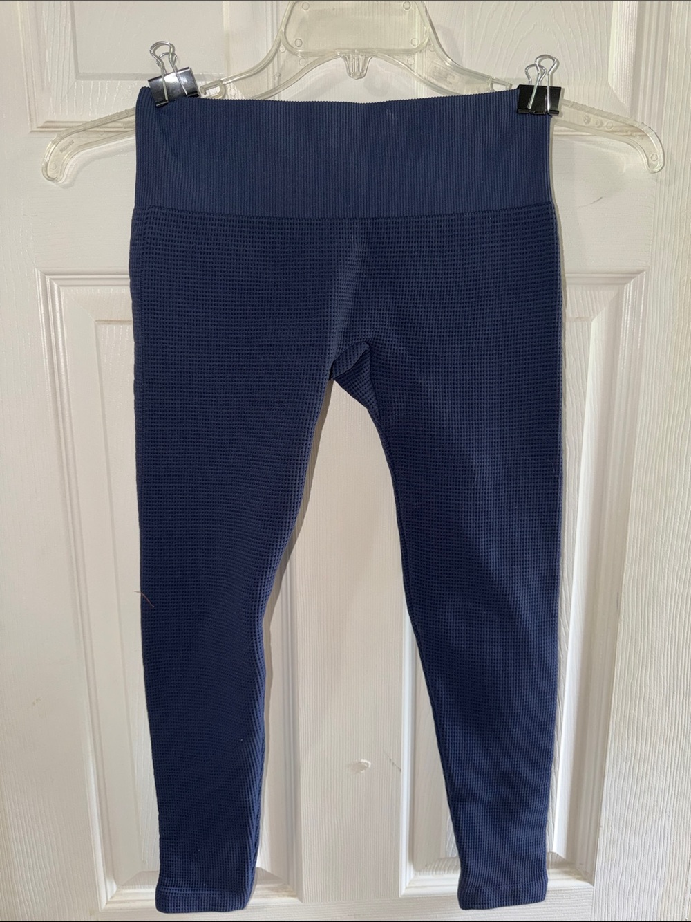 Halara Women’s Small Cropped Waffle Knit Navy Leggings